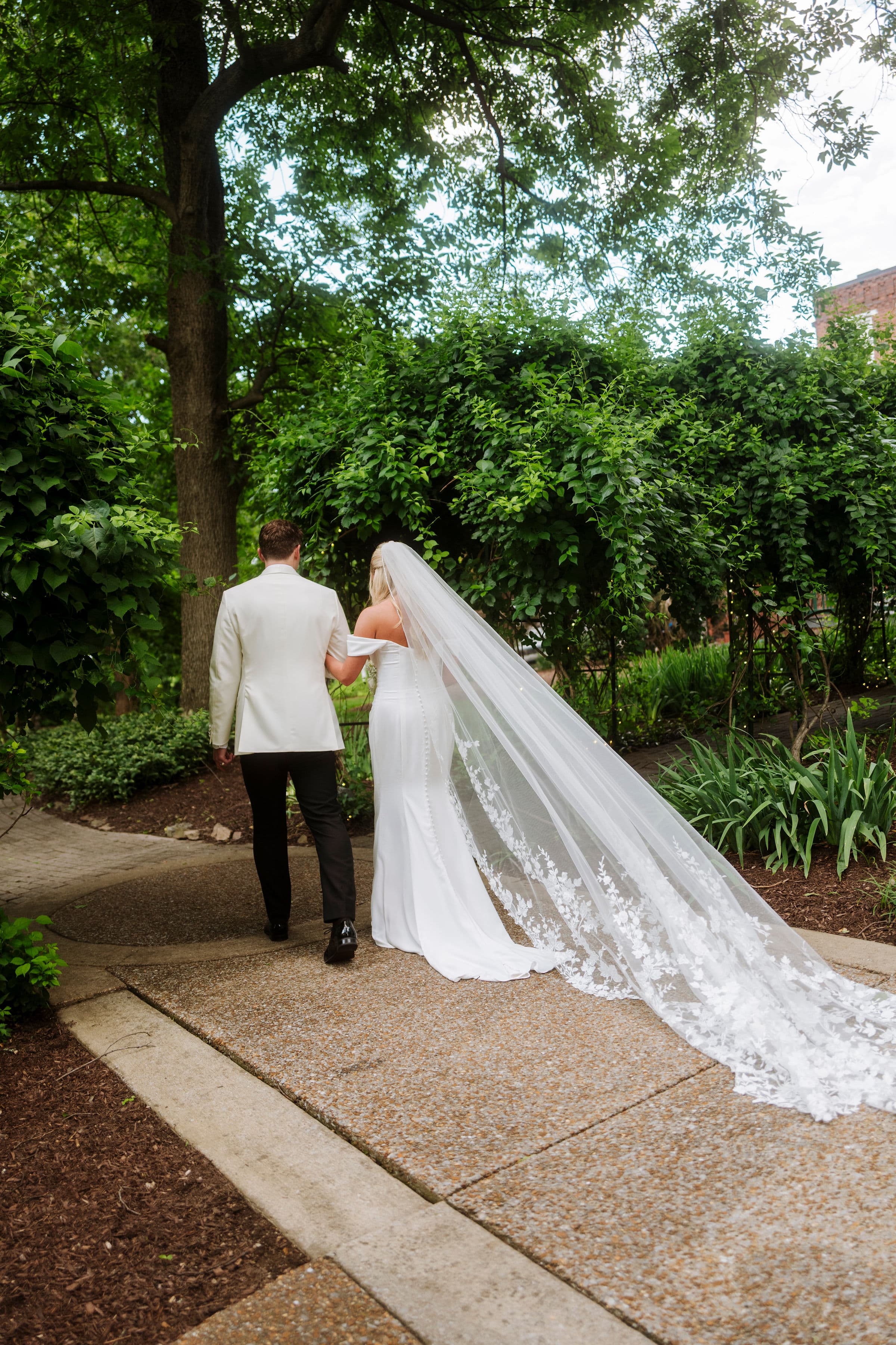 Behind-the-scenes wedding content from Rachel & David Nashville wedding